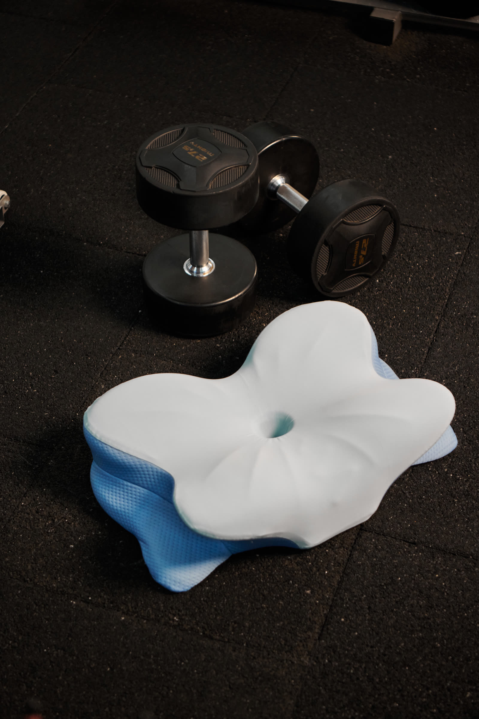 Derila Ergo pillow, flat product photo showing the butterfly contour shape
